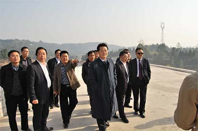 王义昭董事长赴巴中考察并签署合作协议书2013年3月7日-8日,重庆市